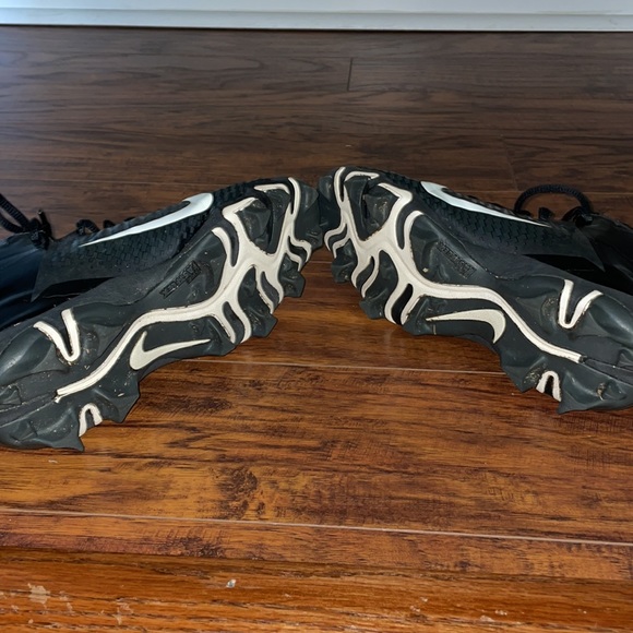 Football cleats - Picture 4 of 6